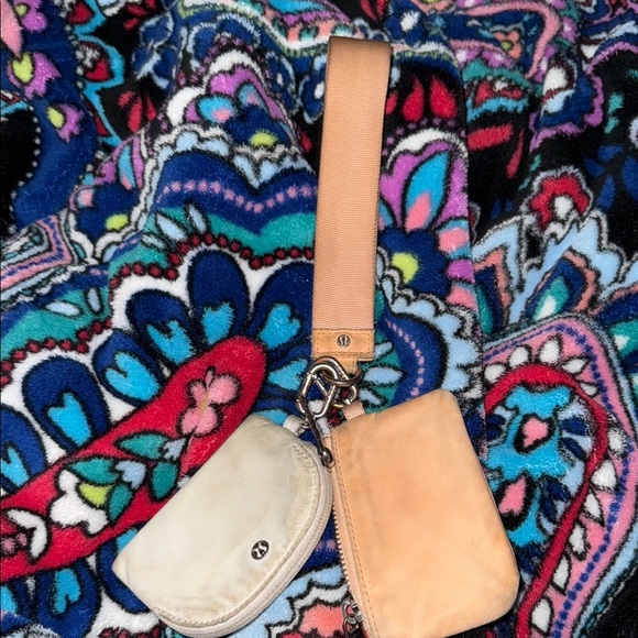 Lululemon dual pouch wristlet - Picture 2 of 3